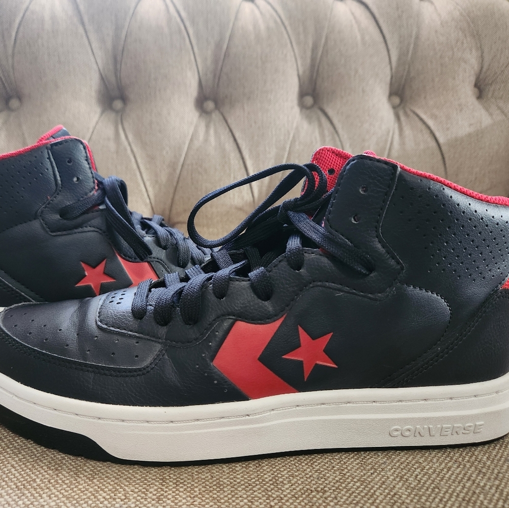 Converse Rival Mid Black Enamel Red
